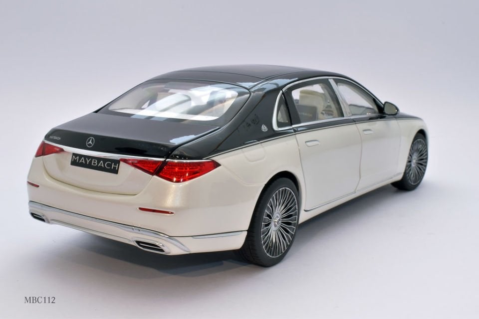 NOREV MERCEDES MAYBACH S680 X223 2021 1:18 (B66961424)