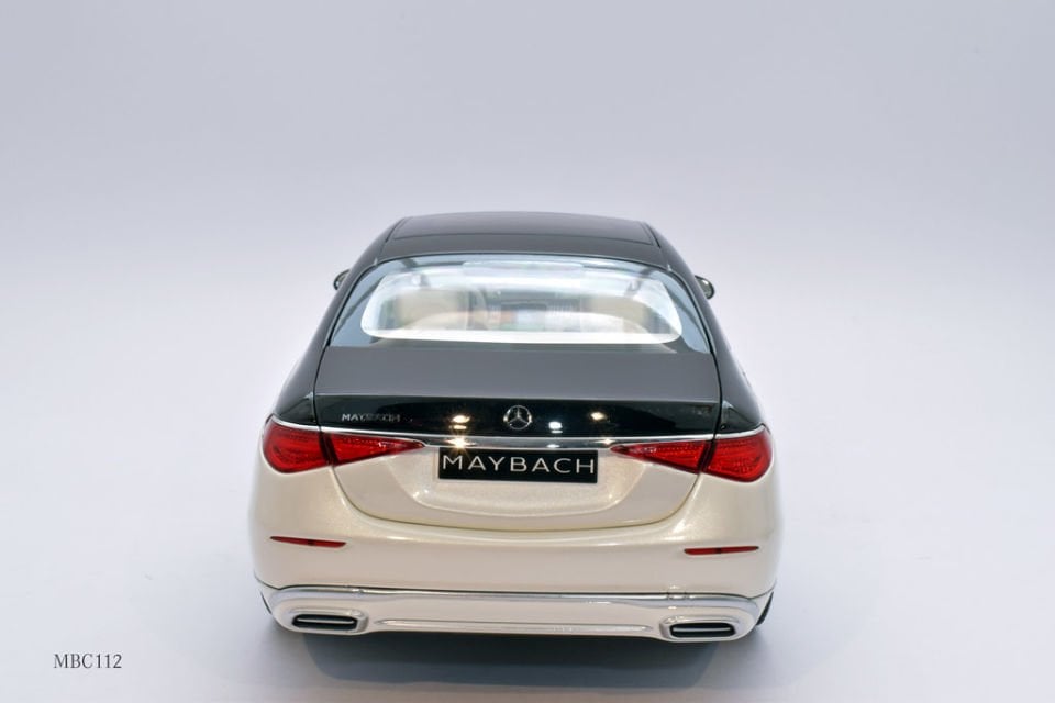 NOREV MERCEDES MAYBACH S680 X223 2021 1:18 (B66961424)