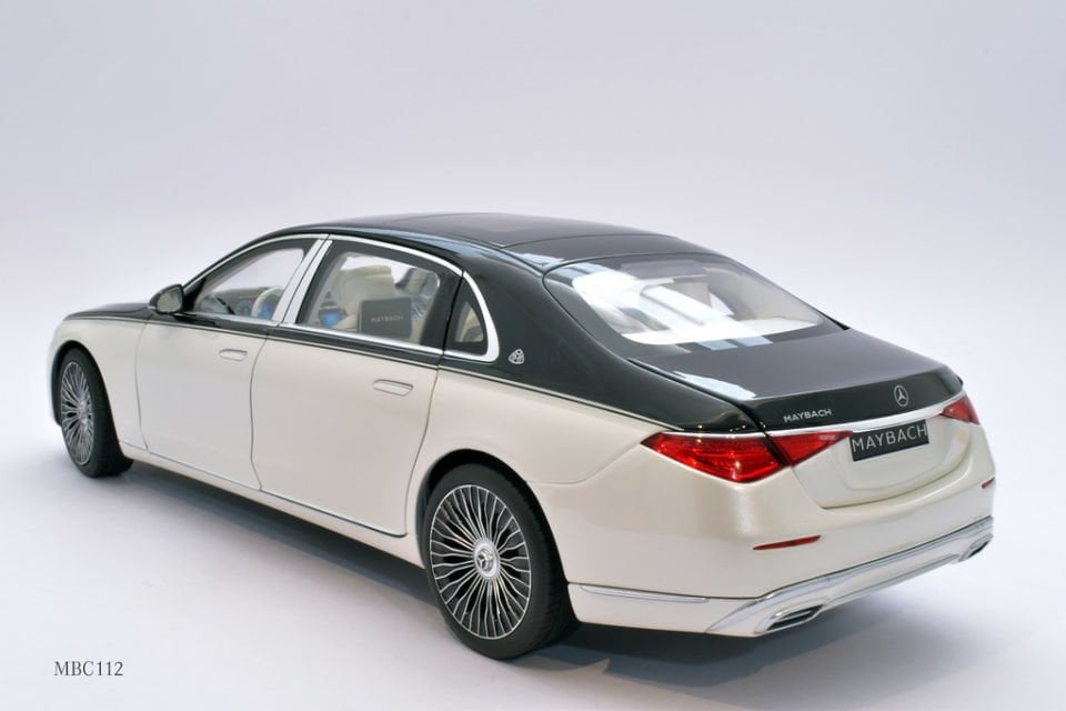 NOREV MERCEDES MAYBACH S680 X223 2021 1:18 (B66961424)