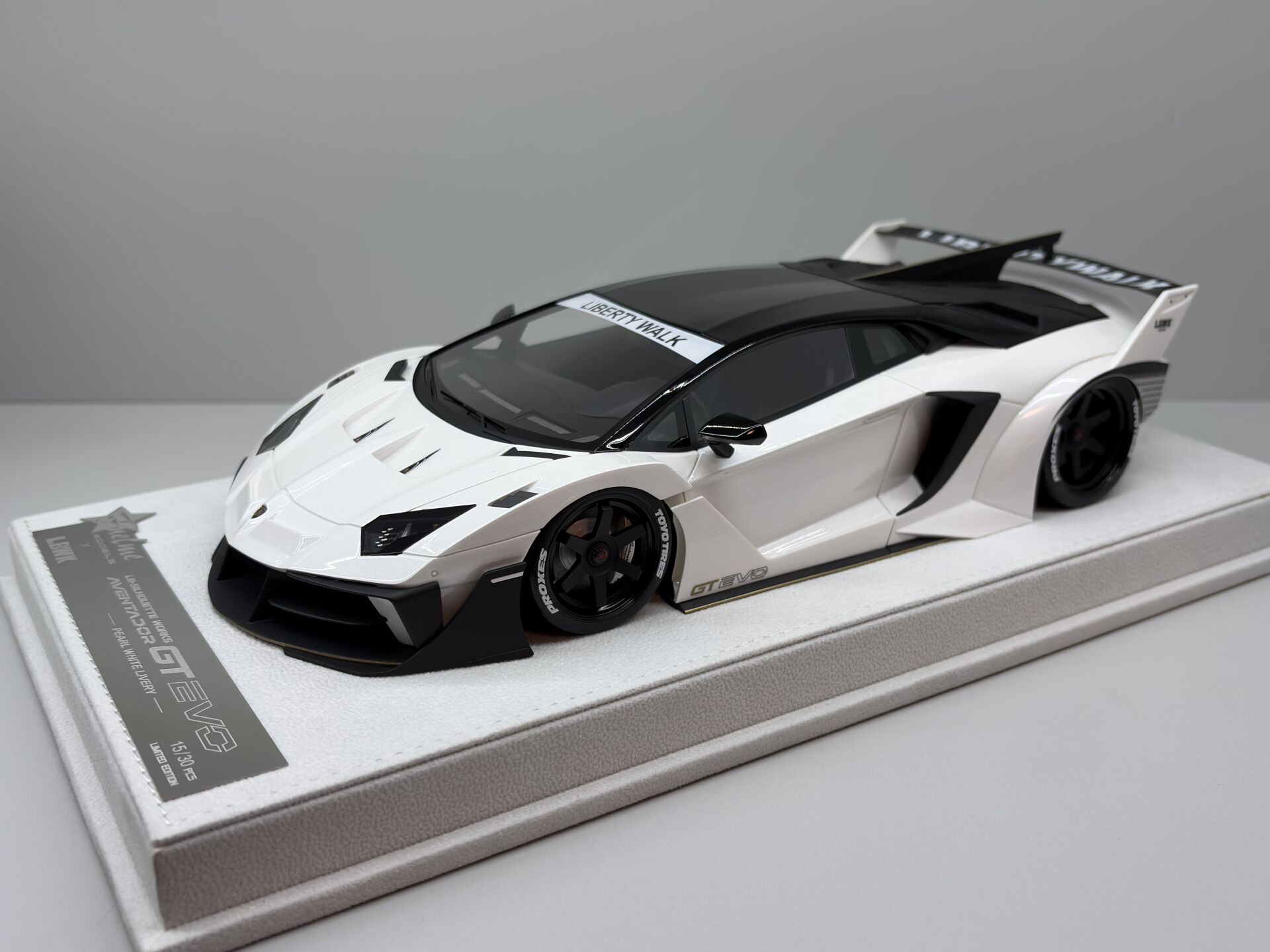 FUELME LAMBORGHINI AVENTADOR GT EVO LB-SILHOUETTE WORKS 1:18