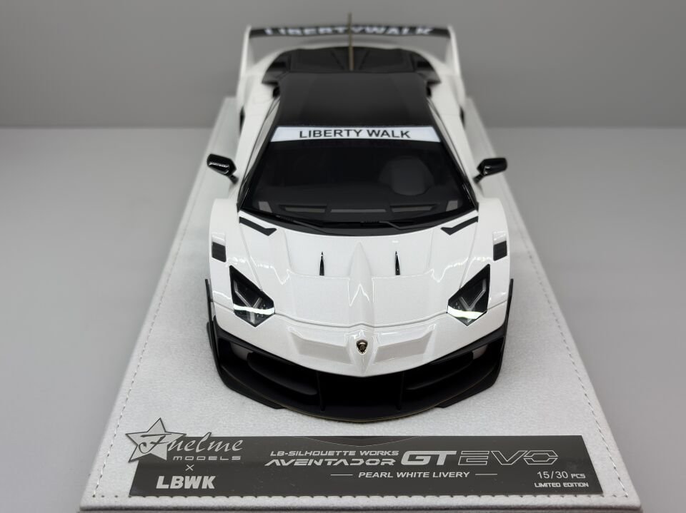 FUELME LAMBORGHINI AVENTADOR GT EVO LB-SILHOUETTE WORKS 1:18