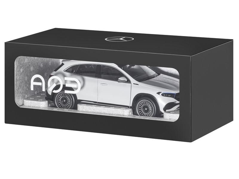 NZG MERCEDES BENZ EQA (H243) 2021 1:18 (B66960827)