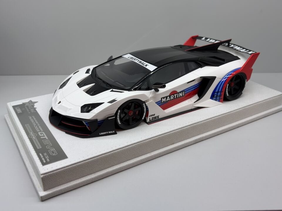 FUELME LAMBORGHINI AVENTADOR GT EVO LB-SILHOUETTE WORKS 1:18