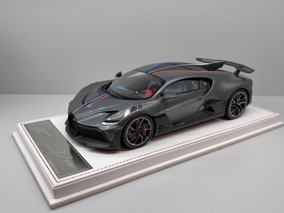 FC MODELS BUGATTI DIVO NOCTURNE/FRENCH STRIP 1:18
