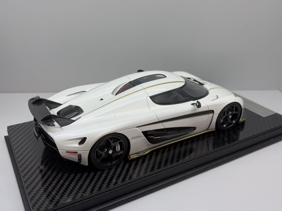 FRONTIART KOENIGSEGG REGERA 1:18