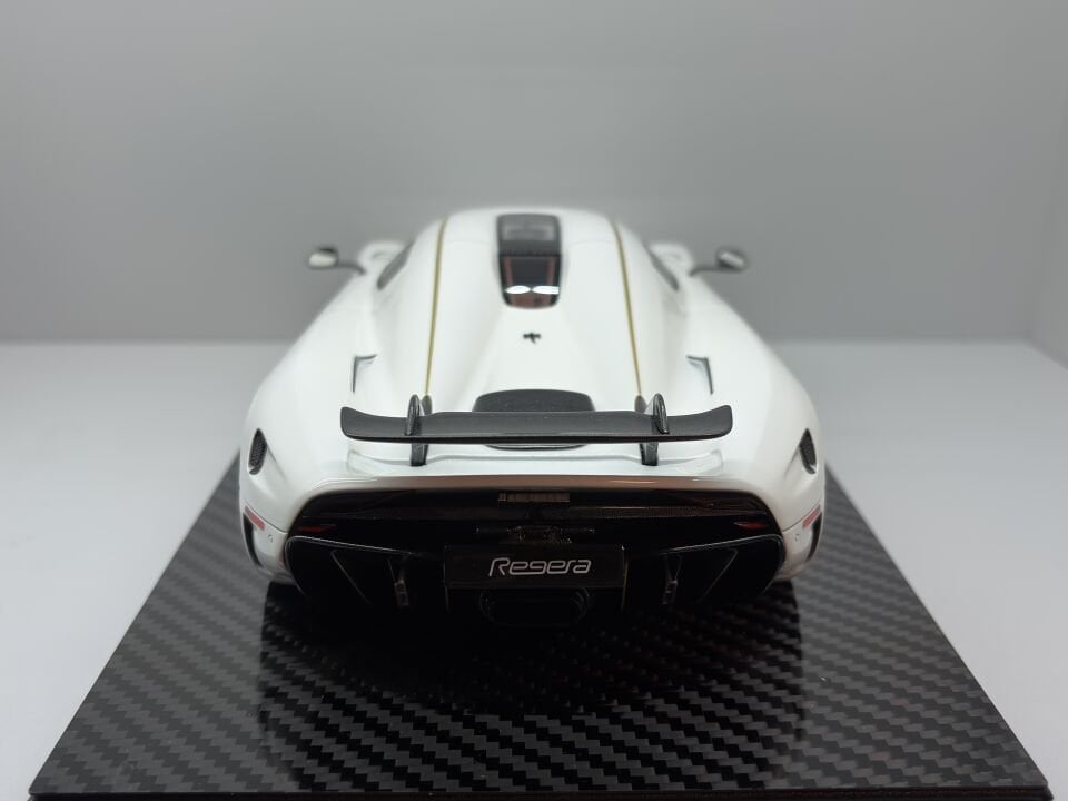 FRONTIART KOENIGSEGG REGERA 1:18