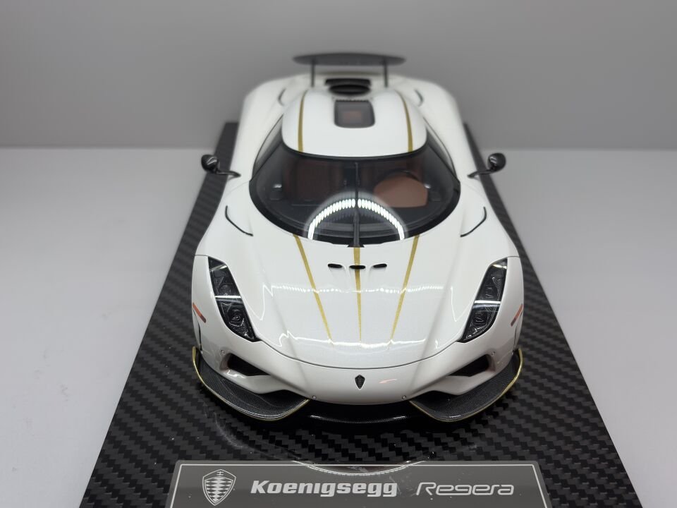 FRONTIART KOENIGSEGG REGERA 1:18