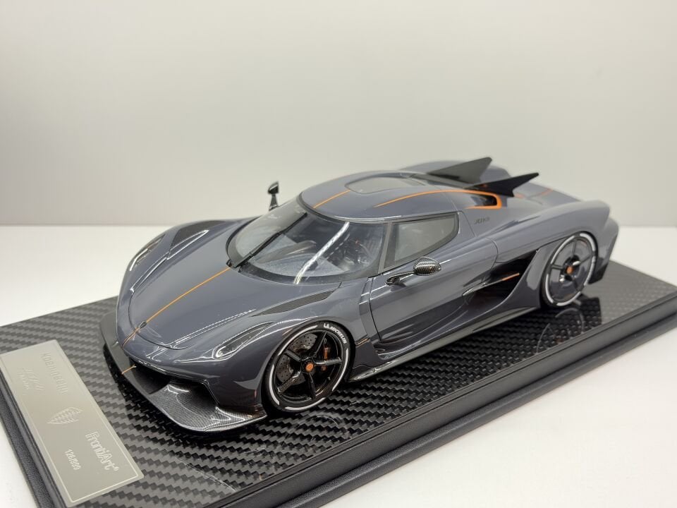 FRONTIART KOENIGSEGG JESKO ABSOLUT 1:18