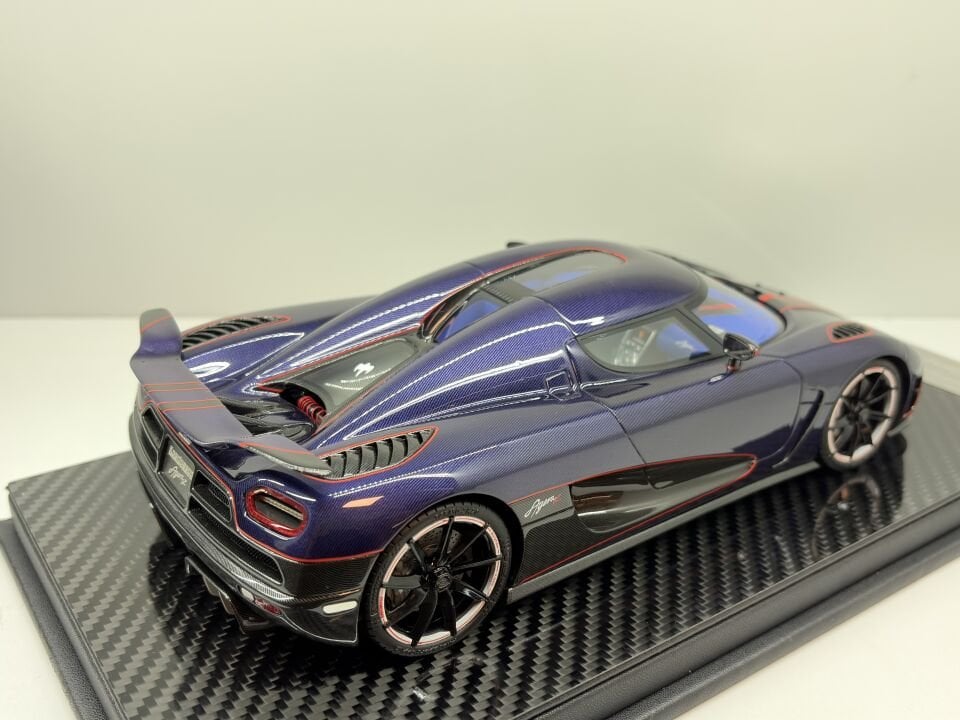 FRONTIART KOENIGSEGG AGERA R 1:18