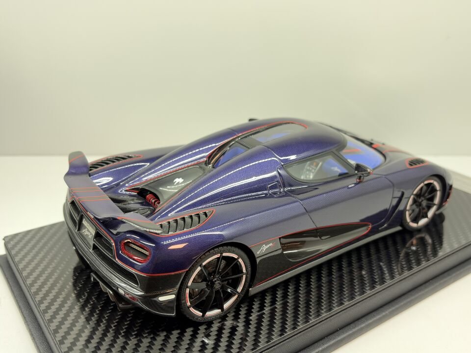 FRONTIART KOENIGSEGG AGERA R 1:18