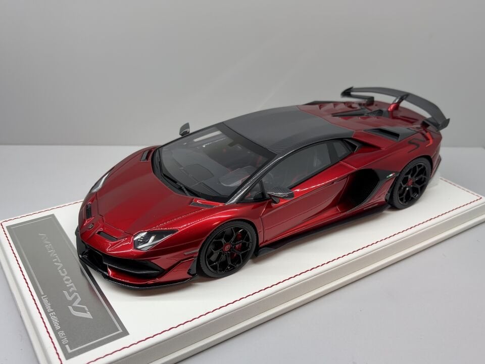 DINO MODEL LAMBORGHINI AVENTADOR SVJ ROSSO EFESTE/BLACK ROOF 1:18