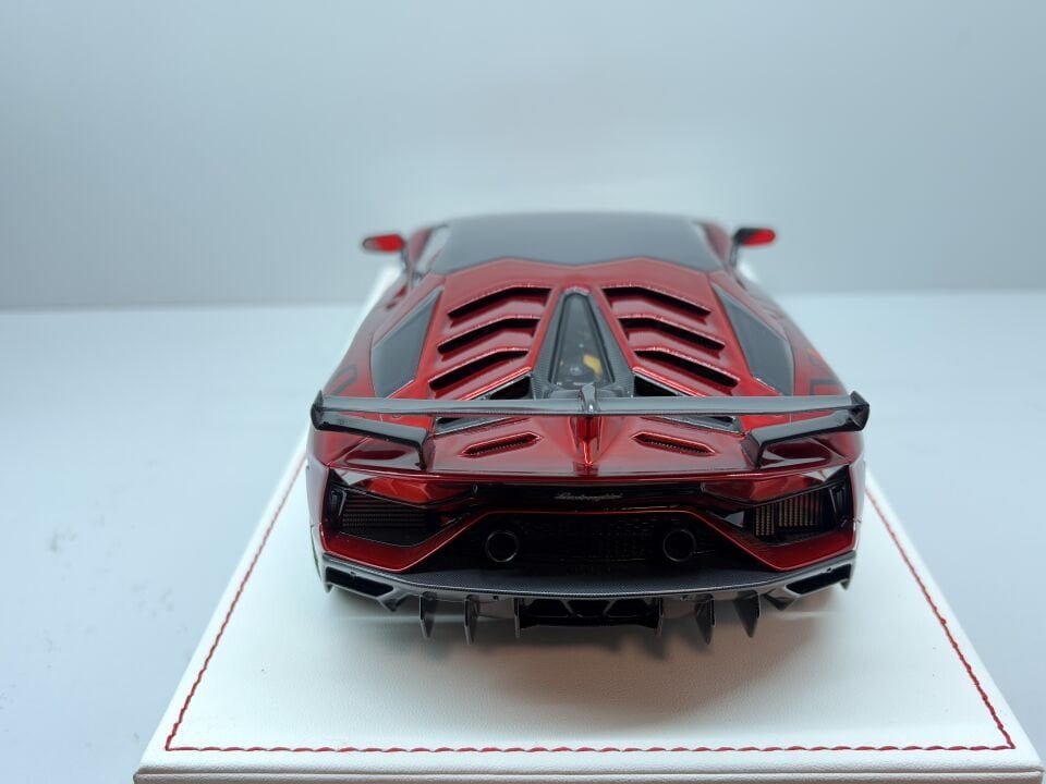 DINO MODEL LAMBORGHINI AVENTADOR SVJ ROSSO EFESTE/BLACK ROOF 1:18