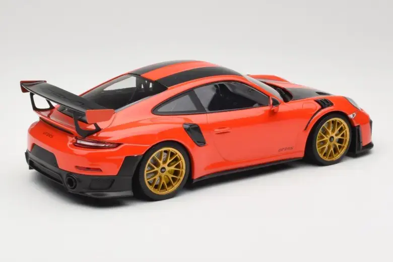 MINICHAMPS PORSCHE 911 GT2 RS 2018 1:18 (153068319)