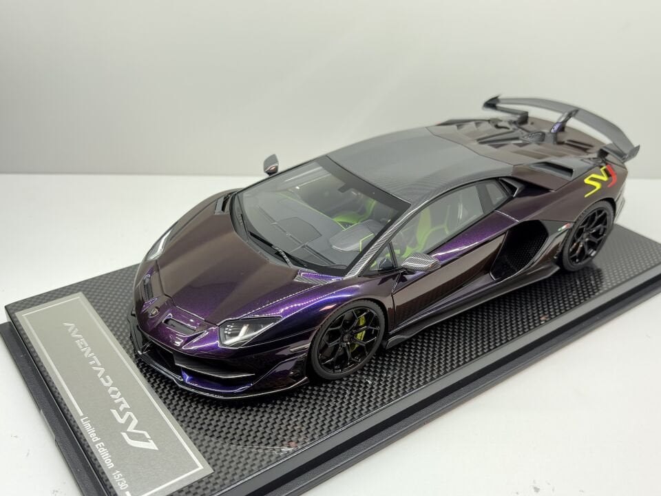 DINO MODEL LAMBORGHINI AVENTADOR SVJ BLU HAL 1:18