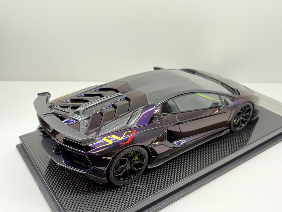 DINO MODEL LAMBORGHINI AVENTADOR SVJ BLU HAL 1:18