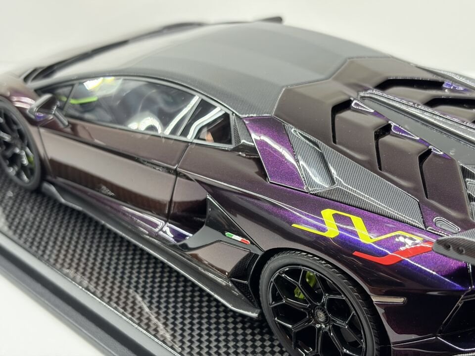 DINO MODEL LAMBORGHINI AVENTADOR SVJ BLU HAL 1:18