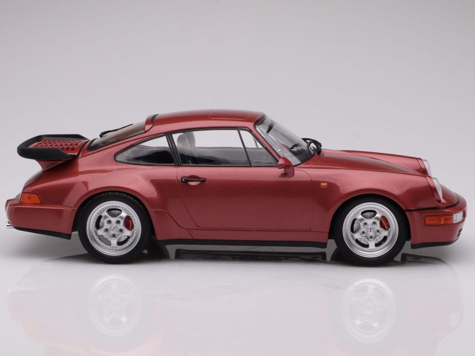 MINICHAMPS PORSCHE 911 (964) TURBO 3.6 COUPE 1990 1:18 (155069102)