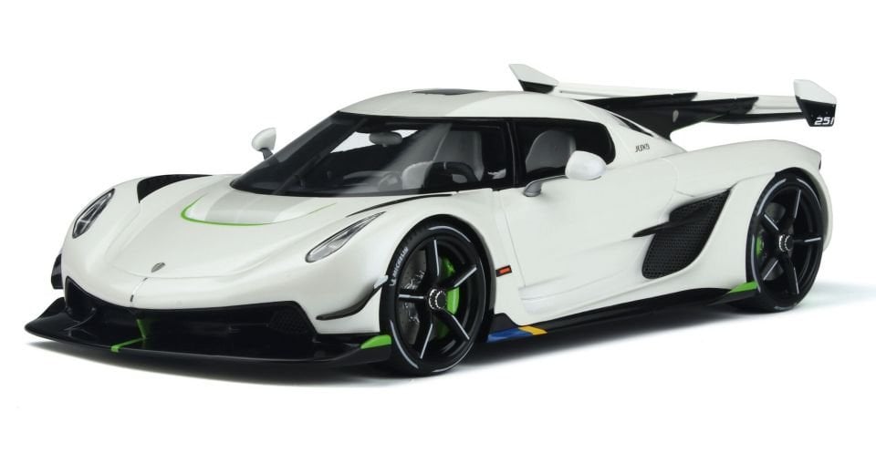 GT SPIRIT KOENIGSEGG JESKO 1:18 (GT389)