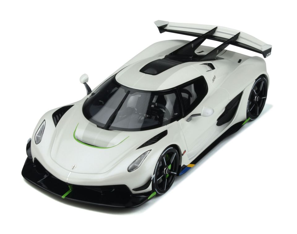 GT SPIRIT KOENIGSEGG JESKO 1:18 (GT389)