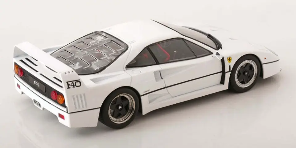 KK SCALE FERRARAI F40 WHITE 1:18
