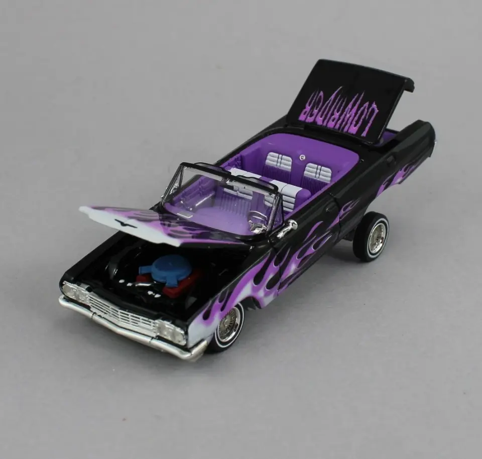 FINE WORKS64 CHEVROLET IMPALA LOWRIDER BLACK WITH PURPLE FIRE 1:64