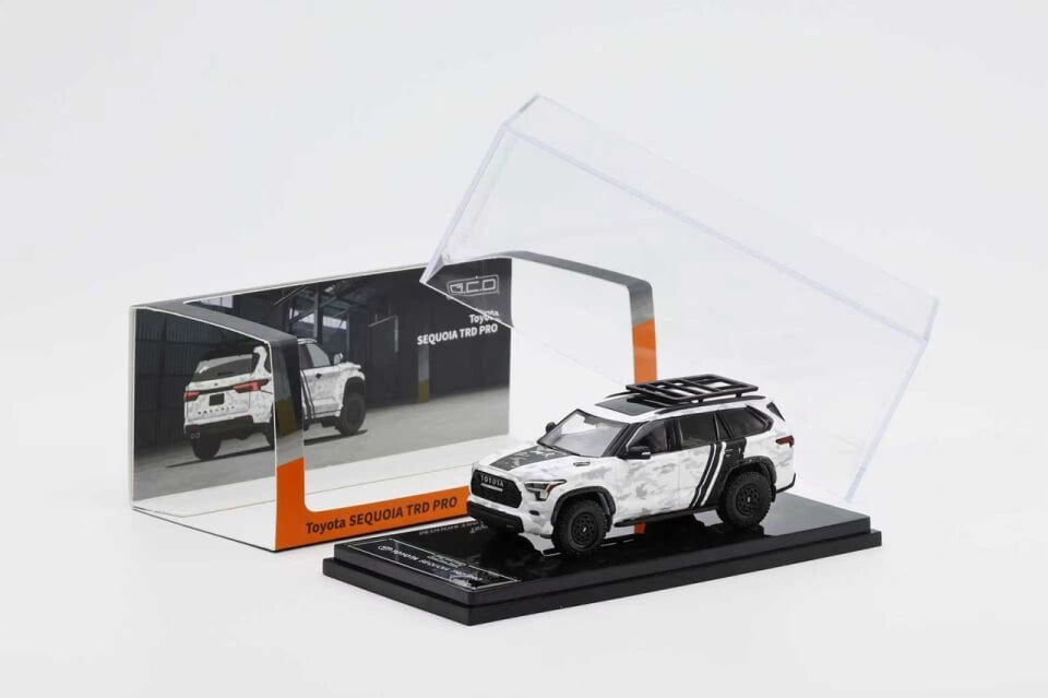 G.C.D TOYOTA SEQUOIA TRD PRO 1:64