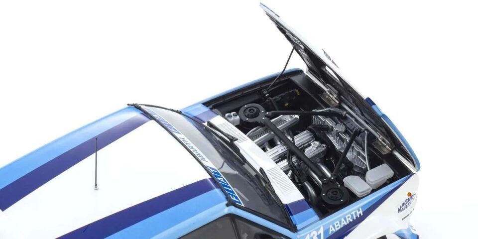 KYOSHO FIAT 131 ABARTH PIANCAVALLO RALLY 2# 1981 1:18 (08376F)
