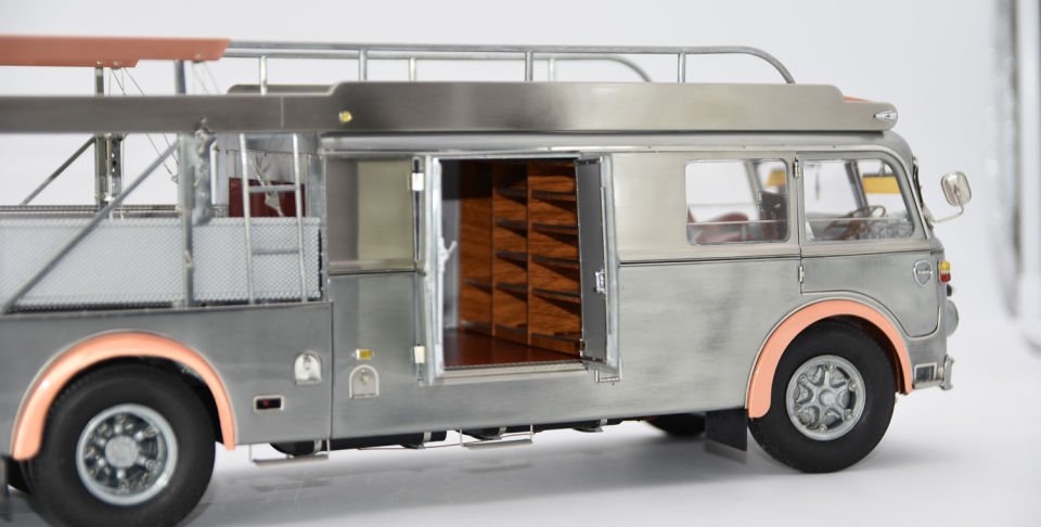 CMC RENNTRANSORTER TYP FIAT 642 RN2 BARTOLETTİ 1957 (M271) 1:18