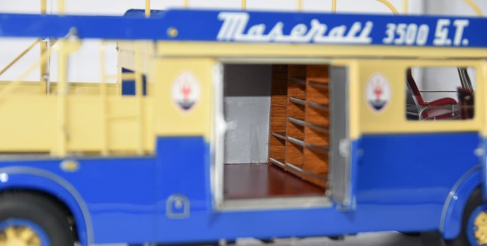 CMC MASERATI RENNTRANSORTER FIAT 642 RN2 BARTOLETTİ 1957 (M097) 1:18