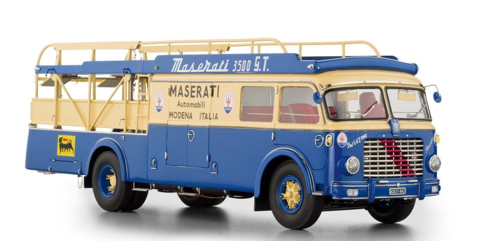 1:18 CMC 1957 Maserati Racing Transporter Fiat 642 RN2 Bartoletti
