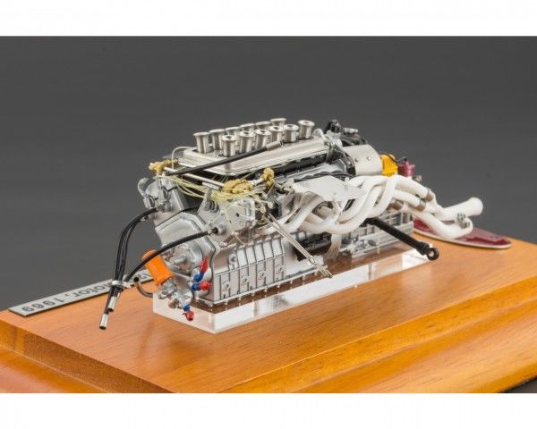 CMC FERRARI 312P ENGINE SHOWCASE INCLUDED (M121)