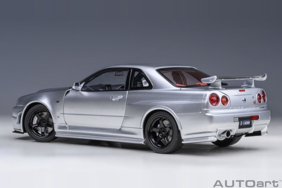 1:18 Autoart 2001 Nissan Skyline GT-R (R34) Z-tune Silver