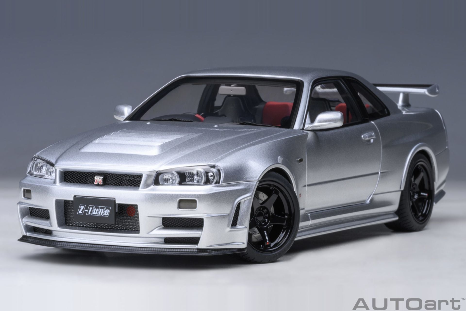 1:18 Autoart 2001 Nissan Skyline GT-R (R34) Z-tune Silver