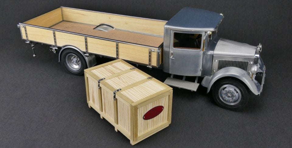CMC MERCEDES LKW LO 2750 1934-38 CLEAR FINISH (M171) 1:18