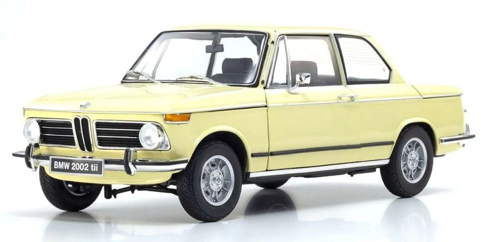 KYOSHO BMW 2002 Tii 1:18 (08543ML)