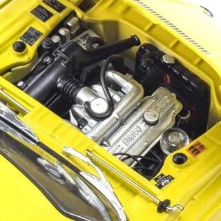 KYOSHO BMW 2002 Tii 1:18 (08543ML)