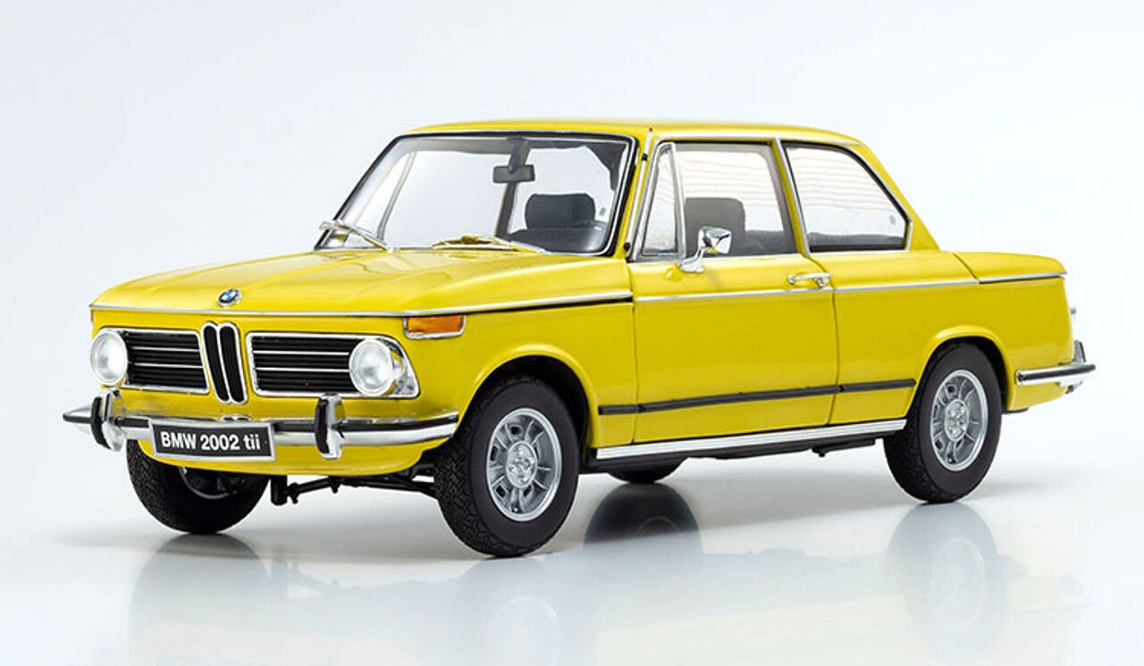 KYOSHO BMW 2002 Tii 1:18 (08543ML)