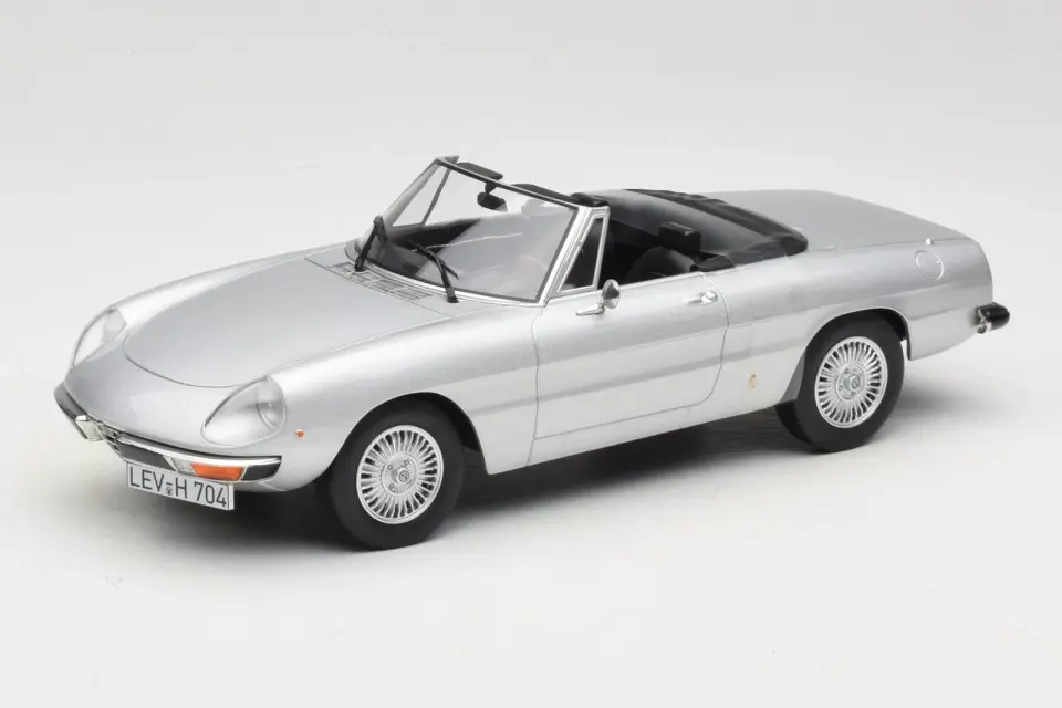 NOREV ALFA ROMEO 2000 SPYDER SILVER 1:18 (187884)