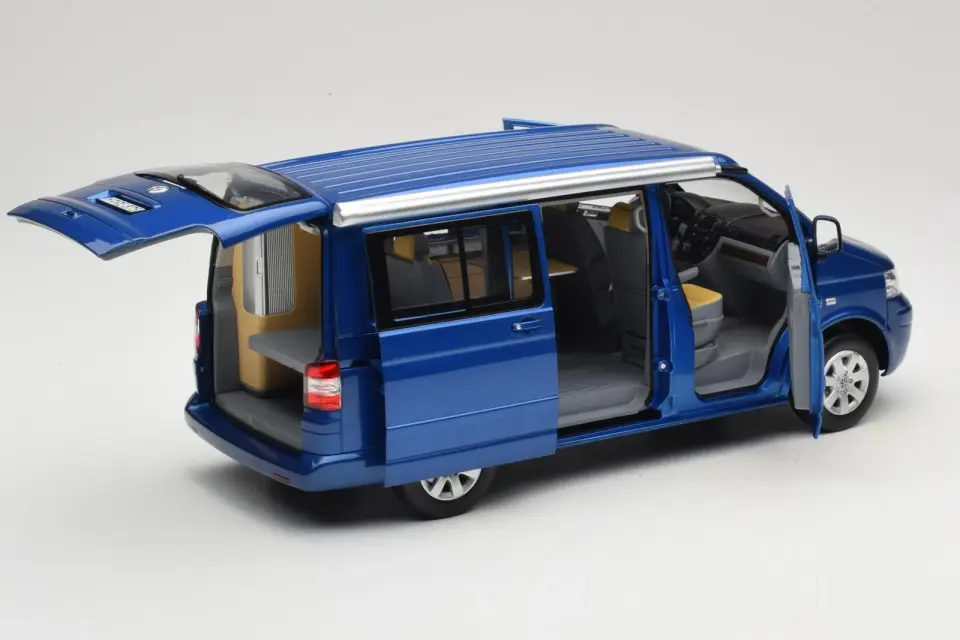 NOREV VOLKSWAGEN CALIFORNIA RAVENNA BLUE METALLIC 1:18 (188607)