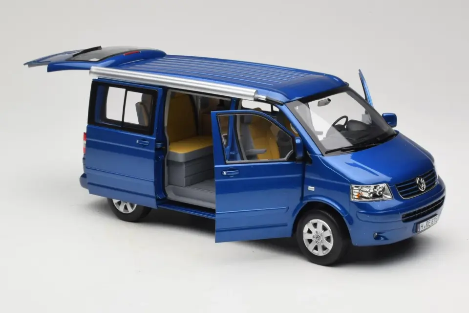 NOREV VOLKSWAGEN CALIFORNIA RAVENNA BLUE METALLIC 1:18