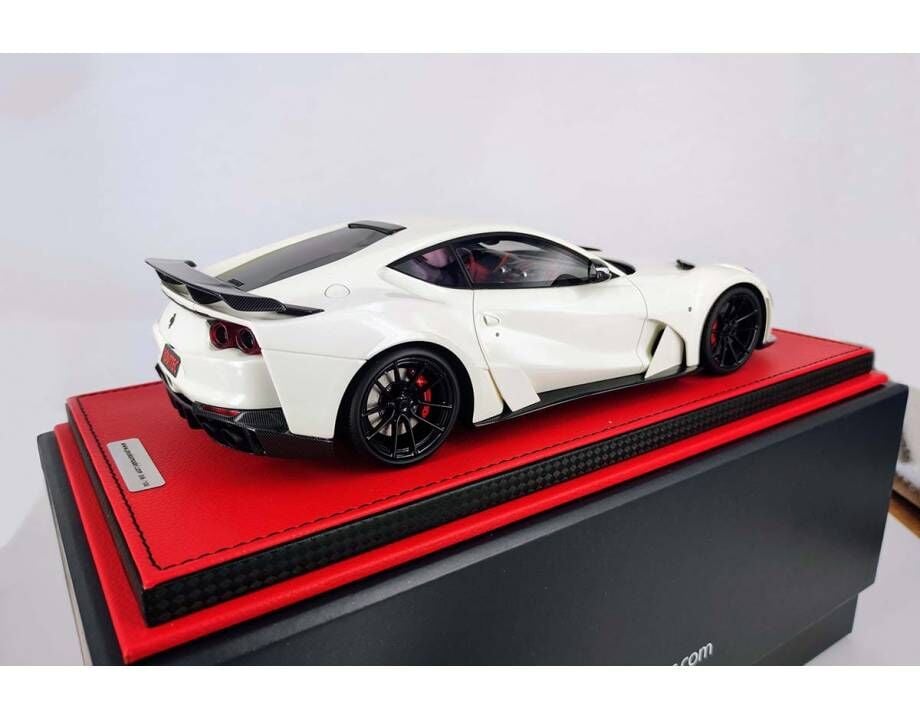 Novitec 812 N-Largo Metallic White, Red Interior 1:18 (LİMİTED 50 PCS)
