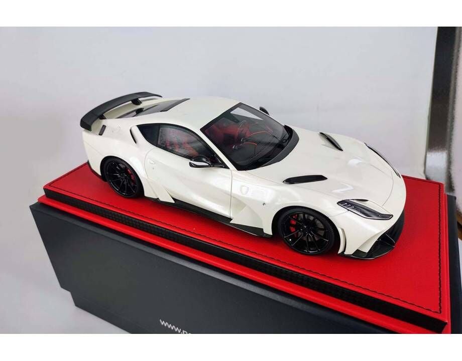 Novitec 812 N-Largo Metallic White, Red Interior 1:18 (LİMİTED 50 PCS)