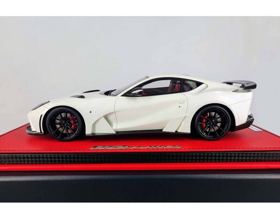 Novitec 812 N-Largo Metallic White, Red Interior 1:18 (LİMİTED 50 PCS)