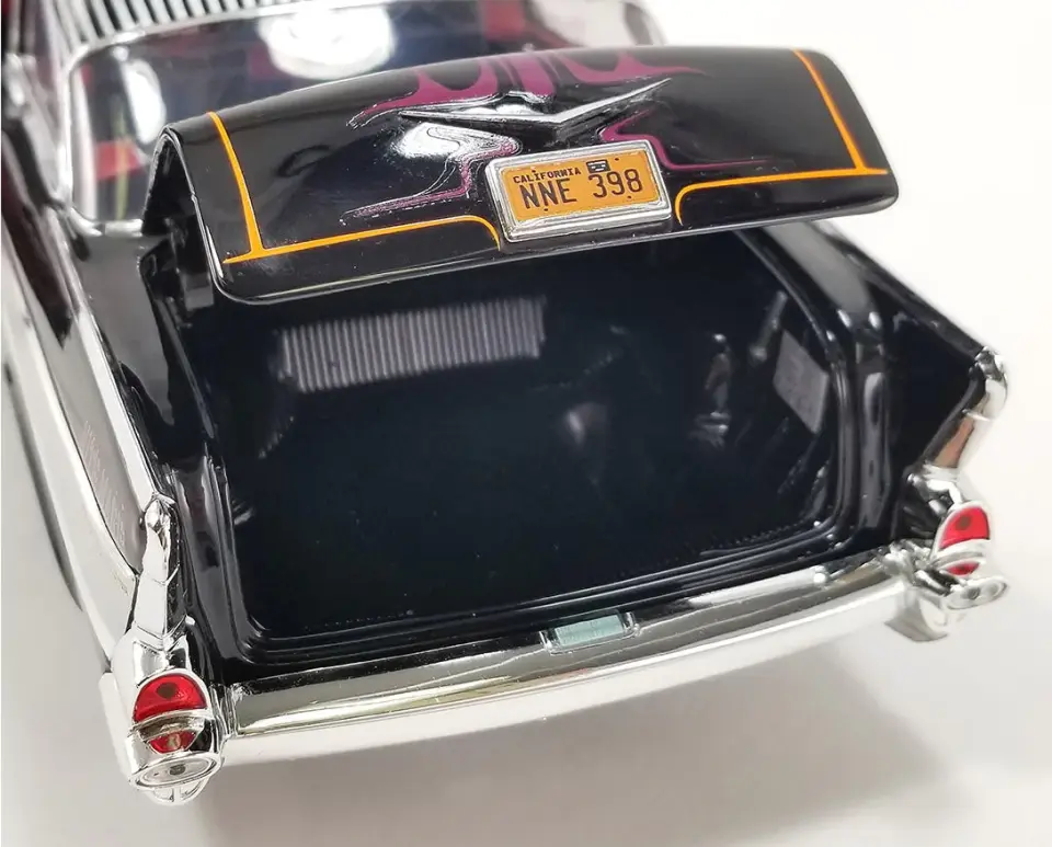ACME CHEVROLET BEL AIR 1957 BIG DADDY ED ROTH'S CUSTOM PAINT SHOP 1:18
