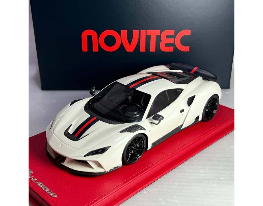Novitec F8 N-Largo, White with Strip 1:18 (LİMİTED 20)