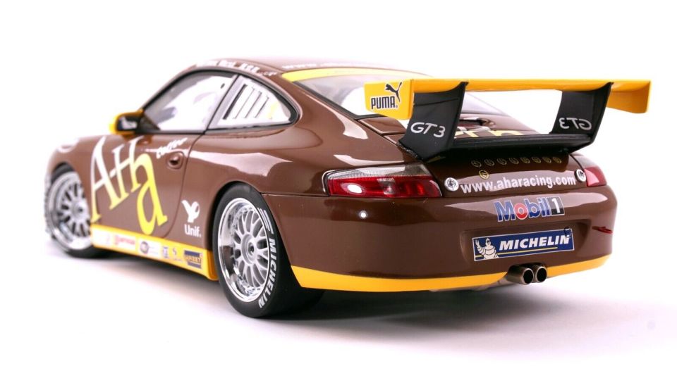 AUTOART PORSCHE 911 GT3R ASIAN CUP 2004 1:18 (80489)
