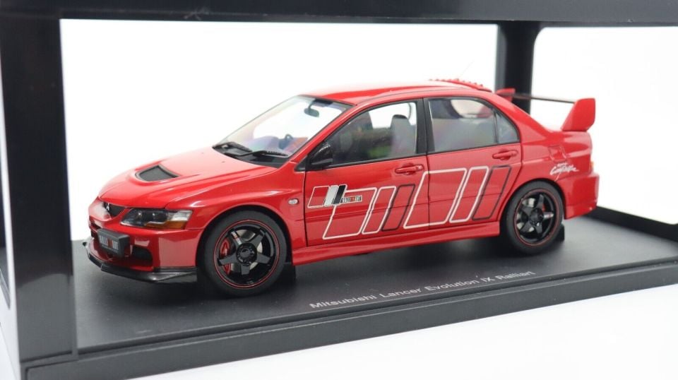 AUTOART MITSUBISHI LANCER EVO 9 IX 1:18