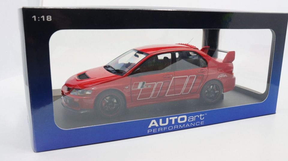 AUTOART MITSUBISHI LANCER EVO 9 IX 1:18