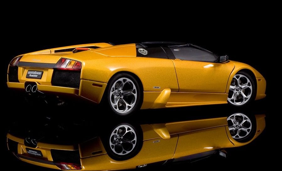 AUTOART LAMBORGHINI MURCIELAGO 1:18 (74566)