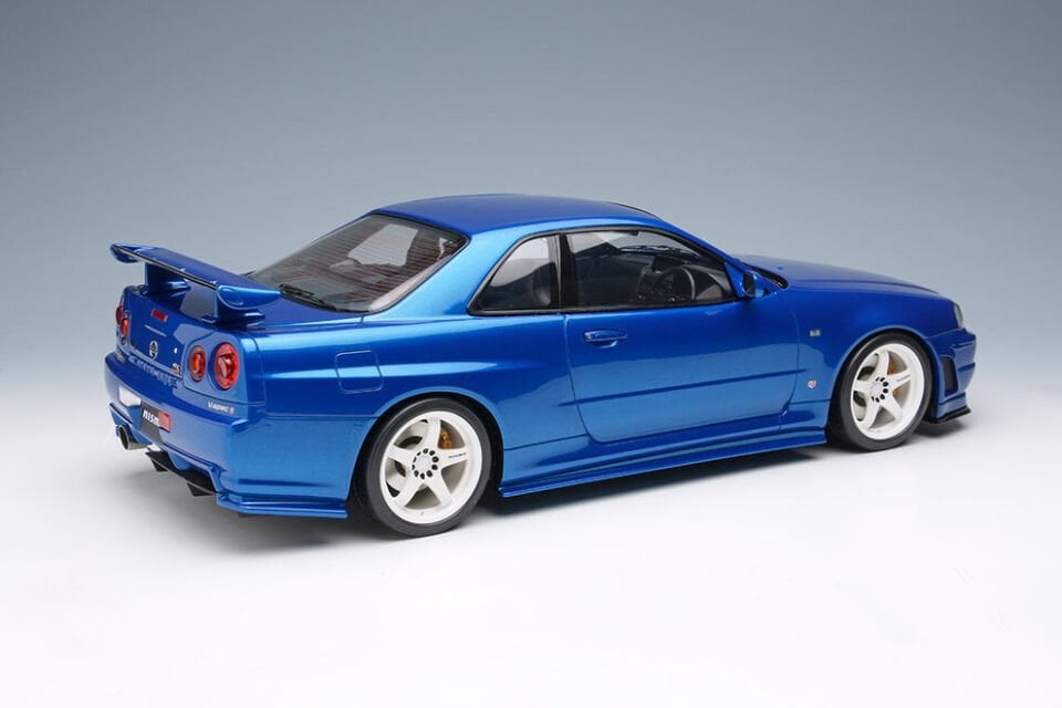 MAKE UP 1:18 NİSSAN SKYLİNE GT-R BNR34  NİSMO (LİMİTED 120 Pcs )